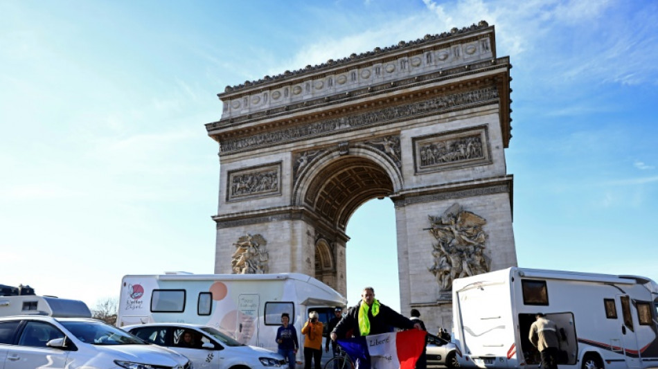 Apr&egrave;s Paris, des convois anti-pass en route pour Bruxelles