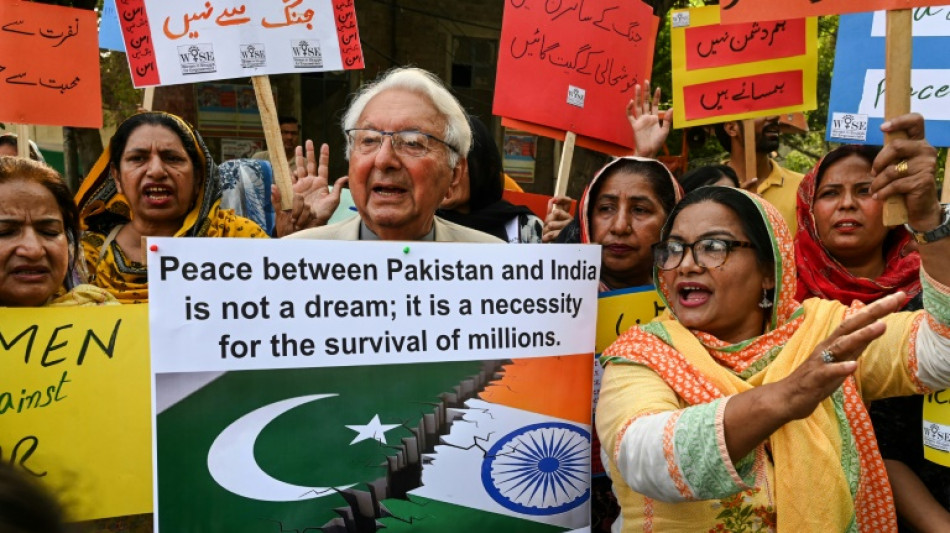 Bombardeos entre India y Pakist&aacute;n matan a 11 civiles