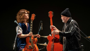 Kanadischer Rockstar erh&auml;lt geklaute Gitarre nach 46 Jahren zur&uuml;ck