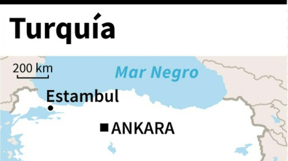 Mueren 66 al incendiarse su hotel en una estaci&oacute;n de esqu&iacute; en Turqu&iacute;a