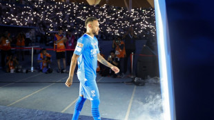 Neymar est&aacute; lesionado e n&atilde;o pode treinar, diz Jorge Jesus, t&eacute;cnico do Al-Hilal