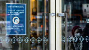 RKI: Bundesweite Sieben-Tage-Inzidenz steigt stark auf &uuml;ber 900