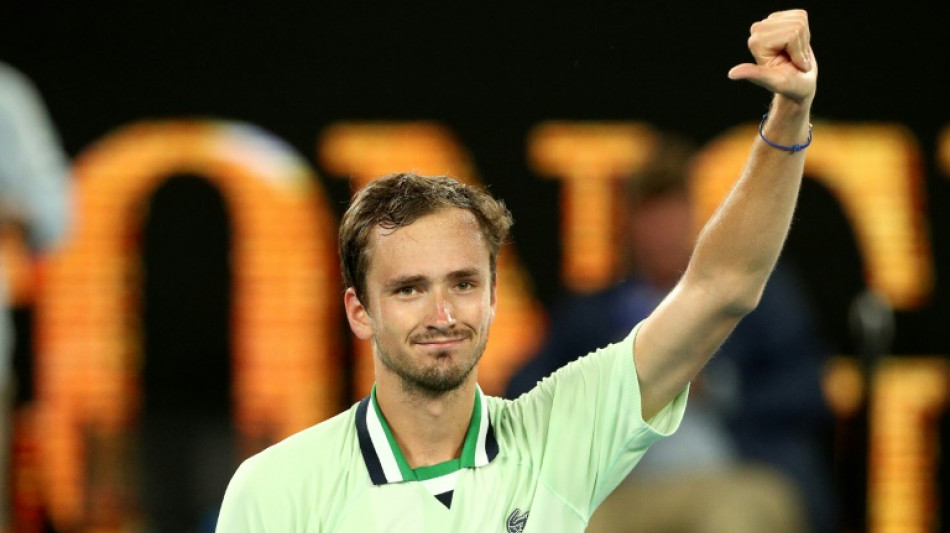 Medvedev y Tsitsipas se medir&aacute;n de nuevo en semifinales de Australia