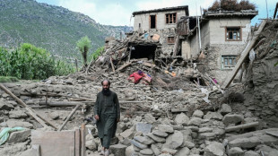 S&eacute;isme en Afghanistan: course contre la montre pour trouver des rescap&eacute;s