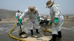 Fiscalía pide prohibir salir de Perú a cuatro directivos de Repsol tras el derrame