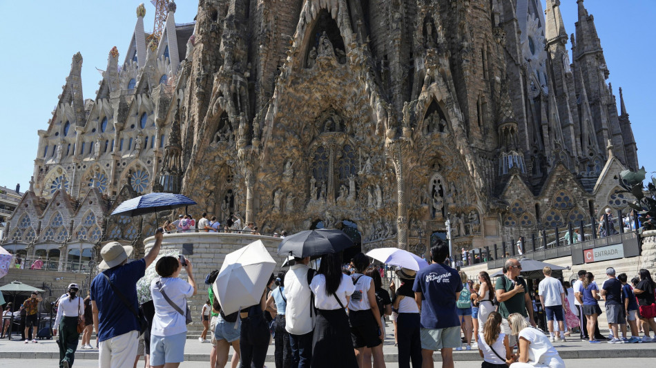Barcellona si prepara al grande caldo con 400 'rifugi climatici'