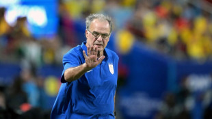 Bielsa: 'No pa&iacute;s do Fifagate, agora temos que culpar os jogadores'