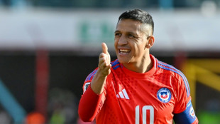 Chile great Sanchez joins Sevilla from Udinese