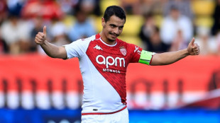 Monaco goleia lanterna Clermont (4-1) e se consolida em segundo na Ligue 1