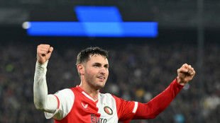 Feyenoord vence Lazio (3-1) em casa e &eacute; l&iacute;der provis&oacute;rio do Grupo E da Champions