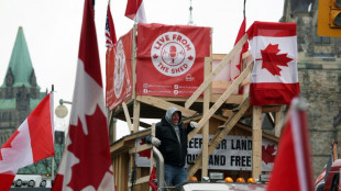 Con Trudeau bajo fuerte presión, Ontario declara "ilegales" las protestas de camioneros