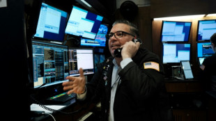 Wall Street sans direction, les soucis bancaires p&egrave;sent: Dow Jones -0,67%, Nasdaq +0,47%