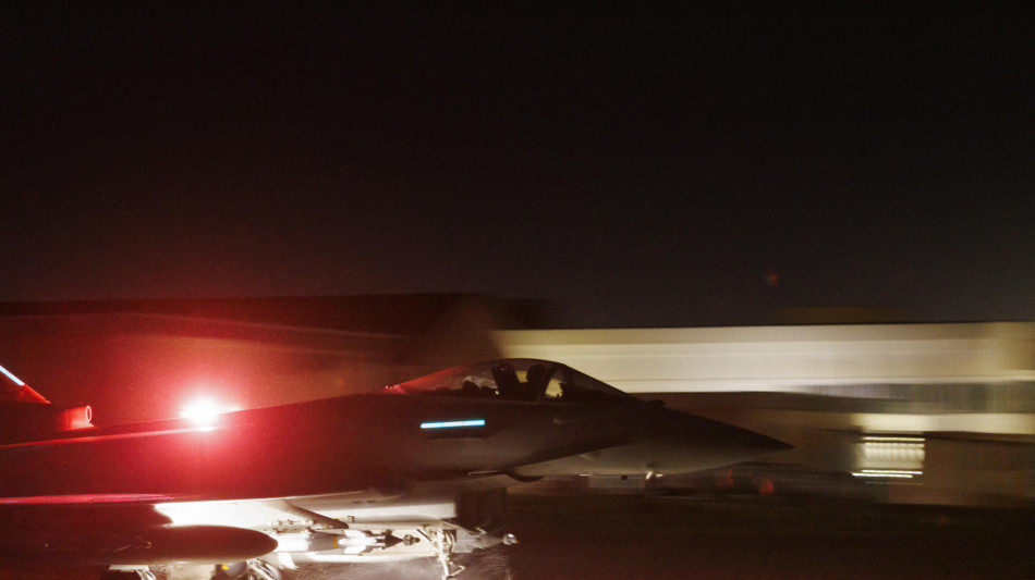 Media, intercettati due droni diretti verso la base Gb di Cipro