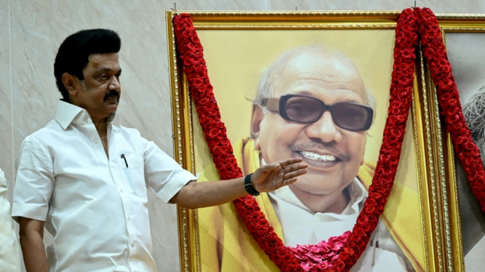 IA ressuscita pol&iacute;ticos em campanha eleitoral na &Iacute;ndia