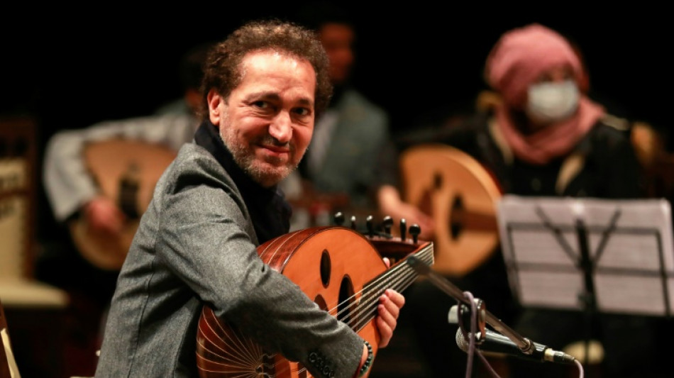 Avec son oud, Naseer Shamma veut &eacute;crire la "nouvelle m&eacute;moire" de l'Irak