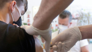 Covid: l'Autriche, première en UE à adopter la vaccination obligatoire