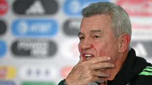 T&eacute;cnico do M&eacute;xico acredita que sua sele&ccedil;&atilde;o enfrentar&aacute; Portugal apesar da onda de viol&ecirc;ncia