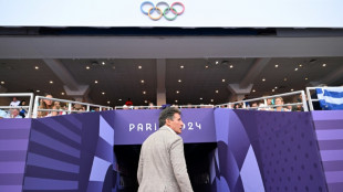 Sebastian Coe admite que pensar&aacute; 'seriamente' se disputar&aacute; presid&ecirc;ncia do COI