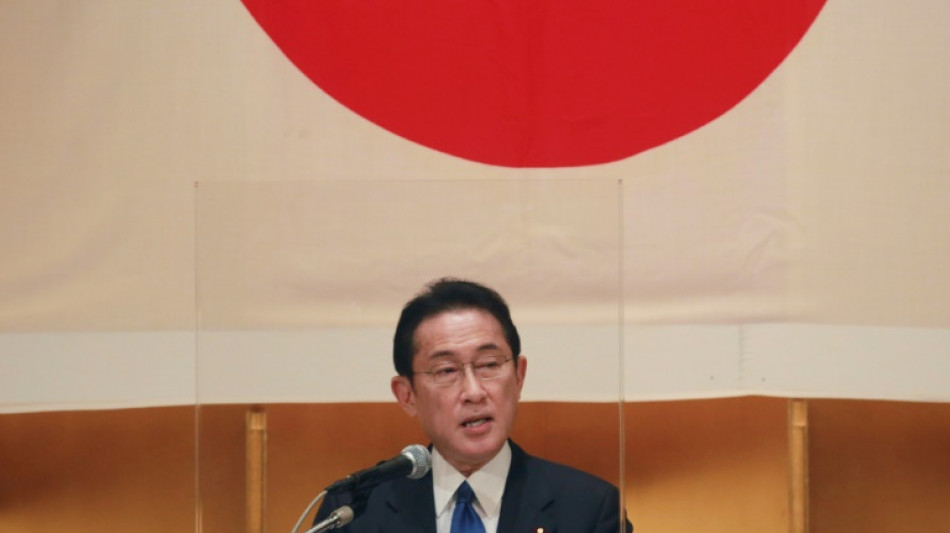 Japan PM calls Ukraine leader over Russia tensions