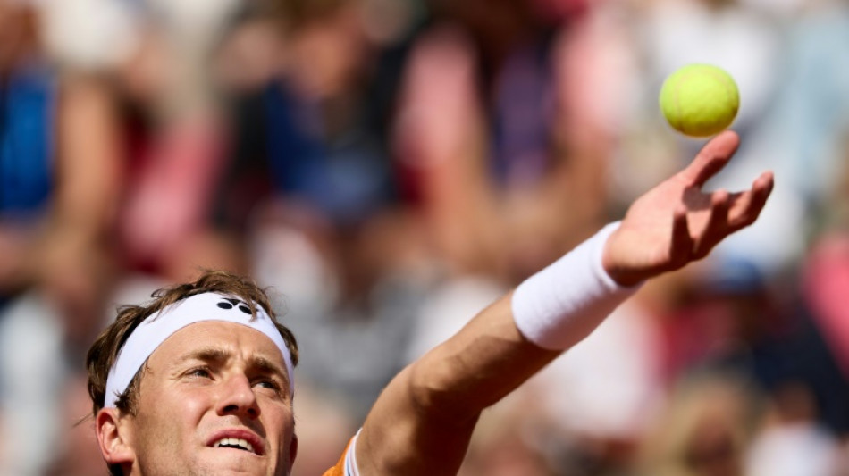 Ruud vence B&aacute;ez e vai &agrave;s oitavas do ATP 500 de Hamburgo