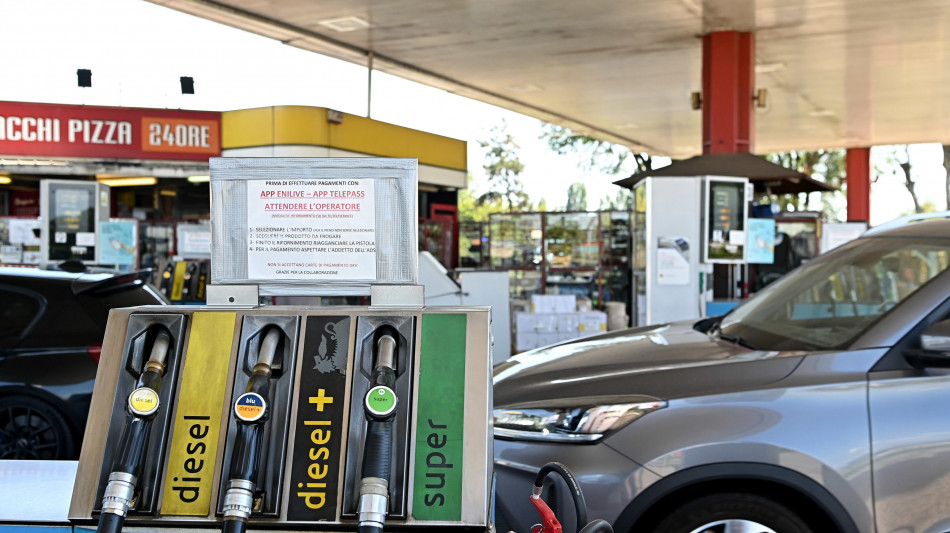 Prezzo petrolio in lieve aumento, Wti scambiato a 91,51 dollari