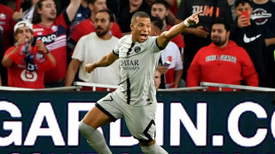 Bleus, objectif Mondial: Mbapp&eacute; retrouve le sourire, Demb&eacute;l&eacute; se distingue