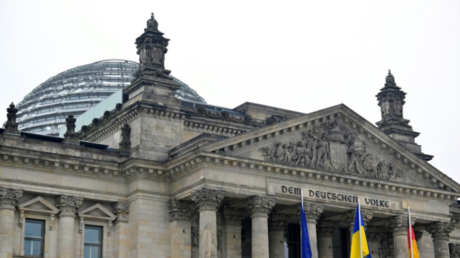 Ampel-Koalition will Bundestag auf unter 600 Abgeordnete deckeln