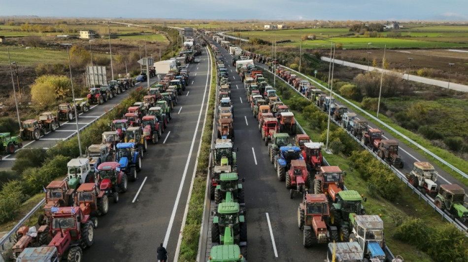 Gr&egrave;ce: les agriculteurs en col&egrave;re maintiennent la pression