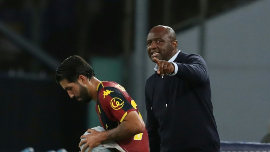 Foot: Patrick Vieira n'est plus l'entra&icirc;neur du Genoa (club)