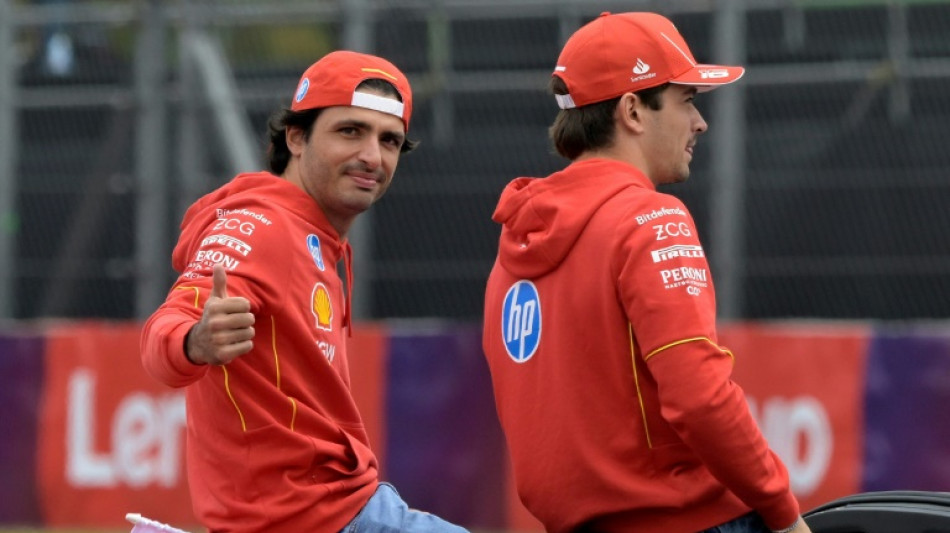 Sainz acredita que Hamilton poder&aacute; tornar a Ferrari mais forte