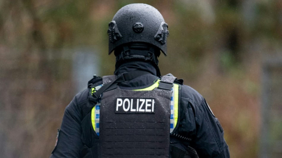 Drei mutmaßliche Mitstreiter von Reichsbürger-Gruppe um Prinzen festgenommen