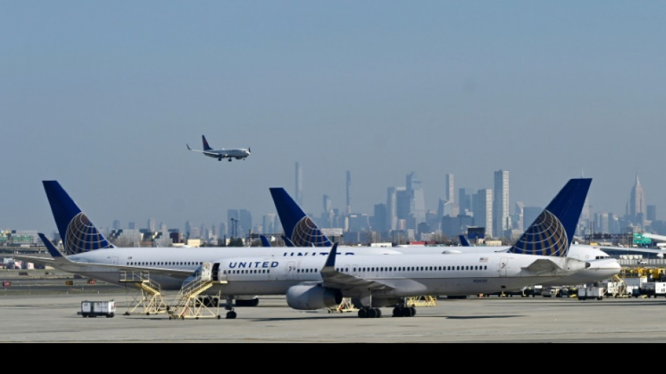 Globale Luftverkehrsbranche macht weniger Verluste als erwartet