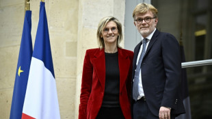 Deux ministres &agrave; l'Agriculture: la FNSEA esp&egrave;re que "les dossiers avanceront deux fois plus vite"