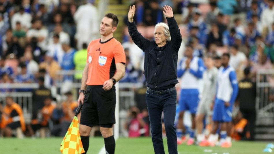 Al Hilal demite t&eacute;cnico Jorge Jesus