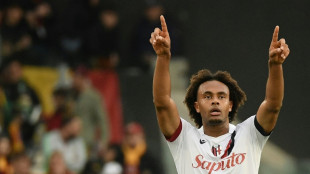 Manchester United contrata atacante holand&ecirc;s Zirkzee, do Bologna