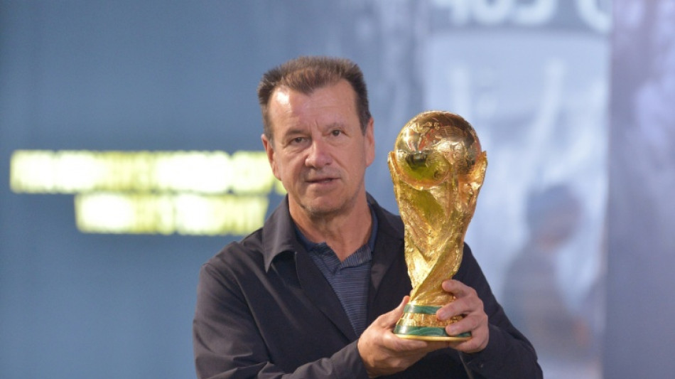 Dunga acredita que Ancelotti 'vai ganhar' na Sele&ccedil;&atilde;o, mas ter&aacute; que se adaptar ao Brasil