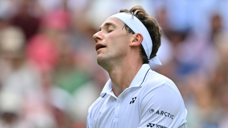 Casper Ruud &eacute; eliminado na segunda rodada de Wimbledon