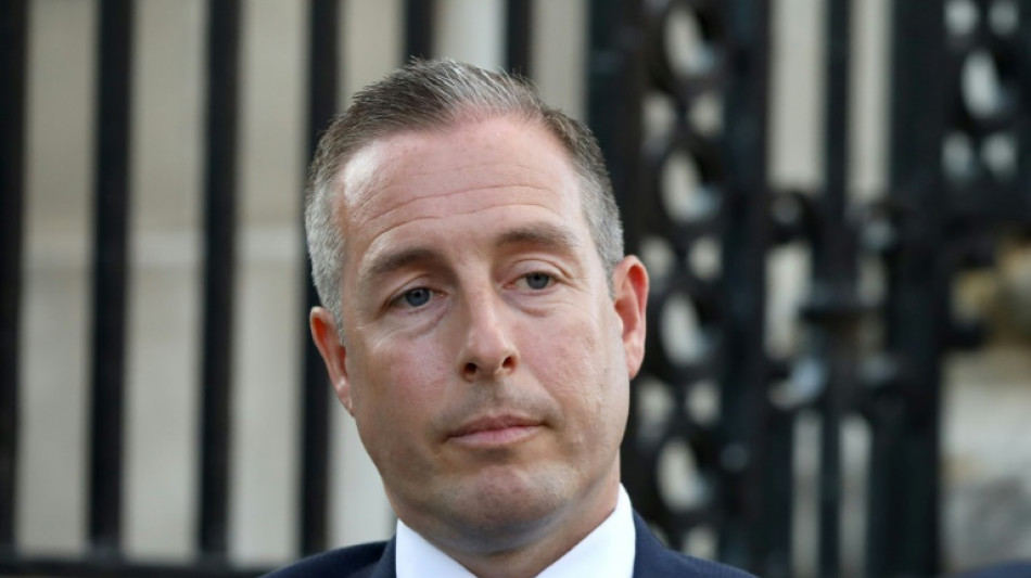 Nordirlands Regierungschef k&uuml;ndigt im Streit um Brexit-Regeln R&uuml;cktritt an