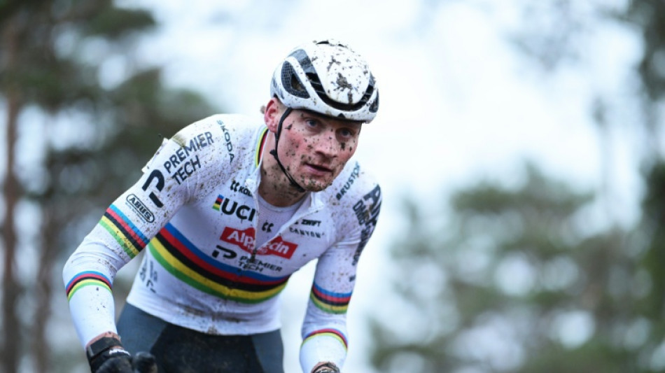 Mathieu van der Poel remporte le cyclo-cross du Nouvel an &agrave; Baal
