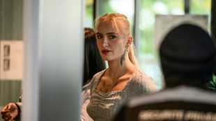 SOS Racisme porte plainte contre l'influenceuse Mila pour une image de saluts nazis