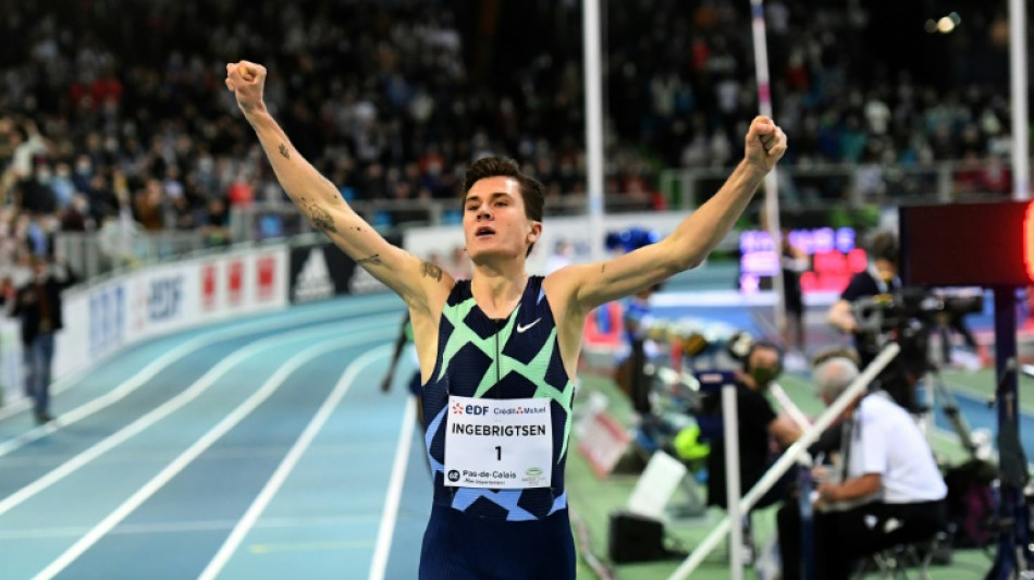 Athlétisme: le Norvégien Jakob Ingebrigtsen bat le record du monde en salle du 1500 m en 3 min 30 sec 60  