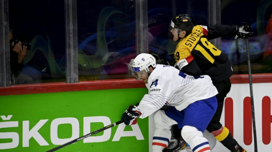 Hockey sur glace: les Bleus craquent face à l'Allemagne