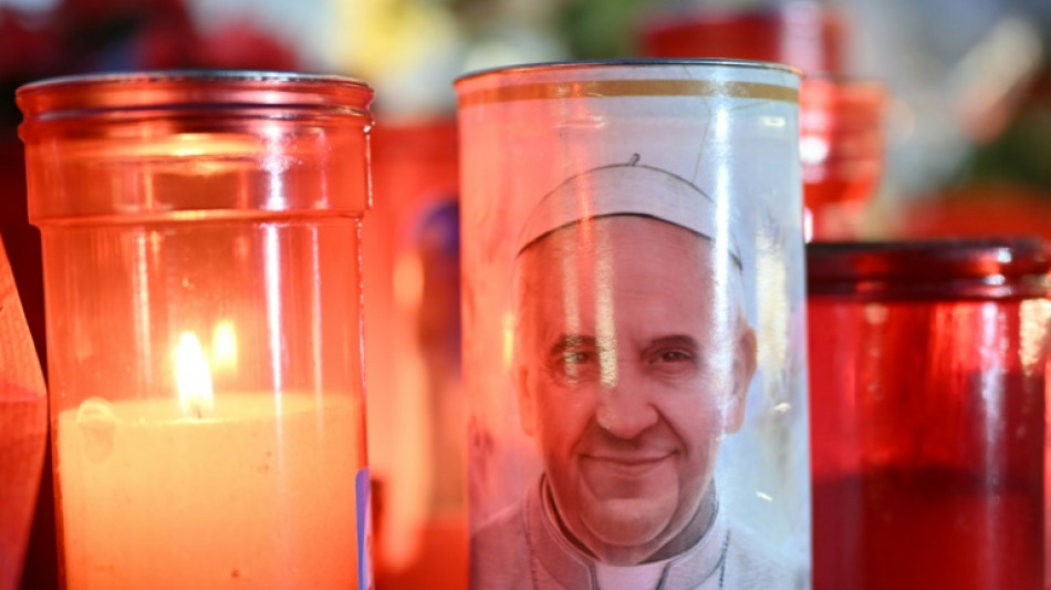 Le pape, "stationnaire", c&eacute;l&egrave;bre le d&eacute;but du Car&ecirc;me &agrave; l'h&ocirc;pital