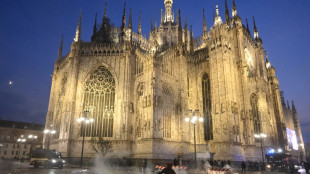 Zusammenst&ouml;&szlig;e zwischen Polizei und Jugendlichen in Mailand