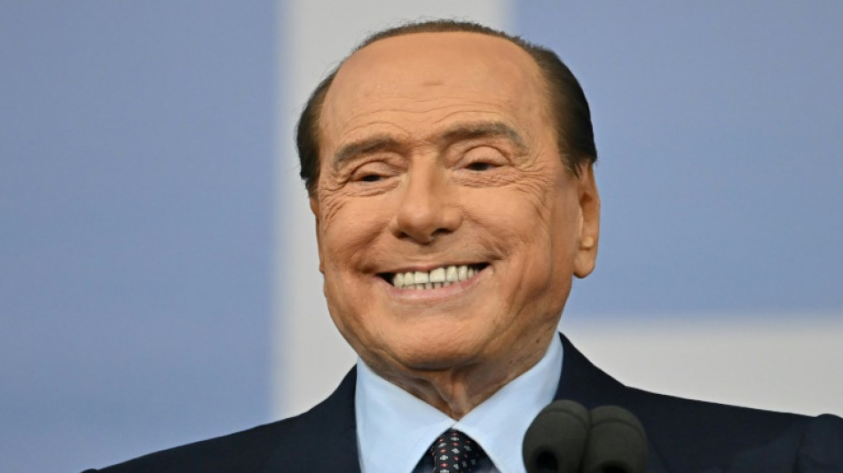 "Bunga-bunga" : Berlusconi relax&eacute; dans un proc&egrave;s pour corruption de t&eacute;moins
