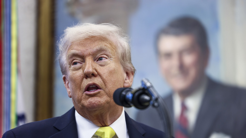 Canada sospende lo spot con Reagan contro i dazi