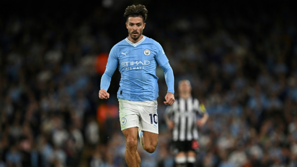 Grealish e Arnold v&atilde;o desfalcar Inglaterra nas Eliminat&oacute;rias da Euro