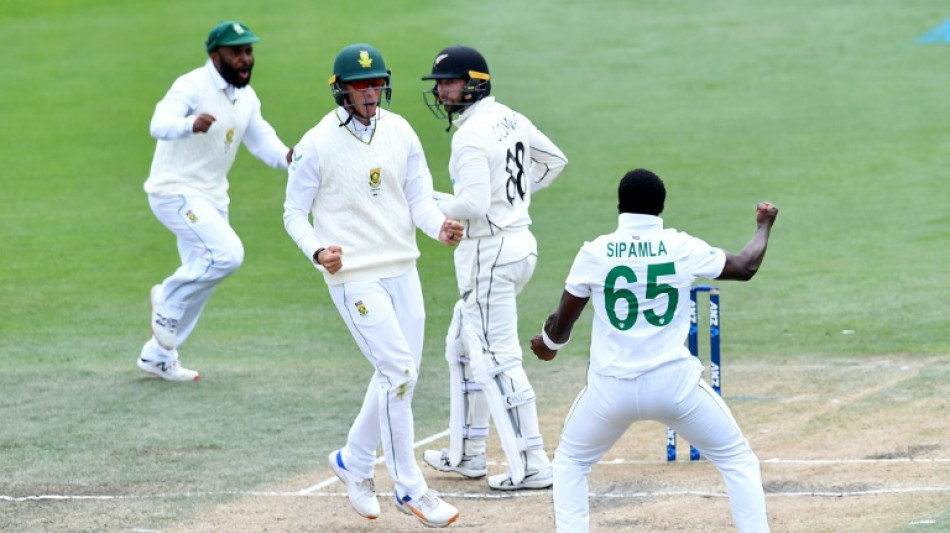 South Africa outsmart New Zealand to win by 198 runs, draw series