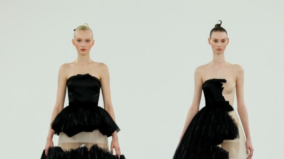 Tijeretazo de Viktor y Rolf a la alta costura en Par&iacute;s