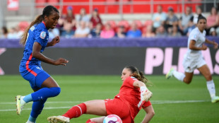 Euro: les Bleues intenables frappent un grand coup d'entr&eacute;e